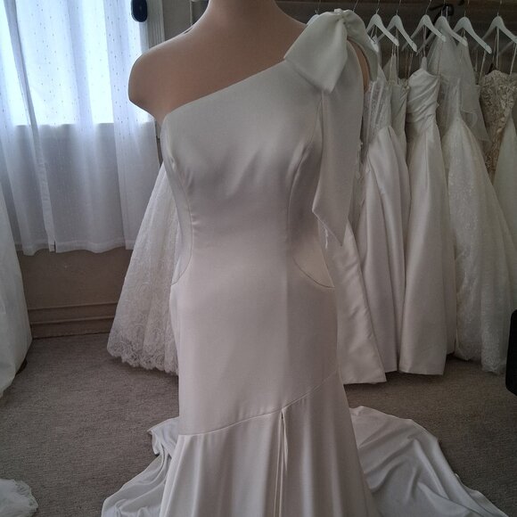 Saratoga by Maggie Sottero - Picture 2 of 5